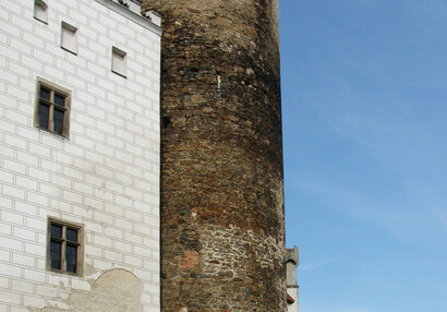II. nádvoří jindřichohradeckého zámku s Černou věží